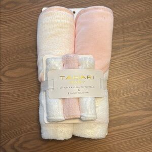 Tahari Baby Hooded Bath Towels and Washcloths Set - Pink and White
